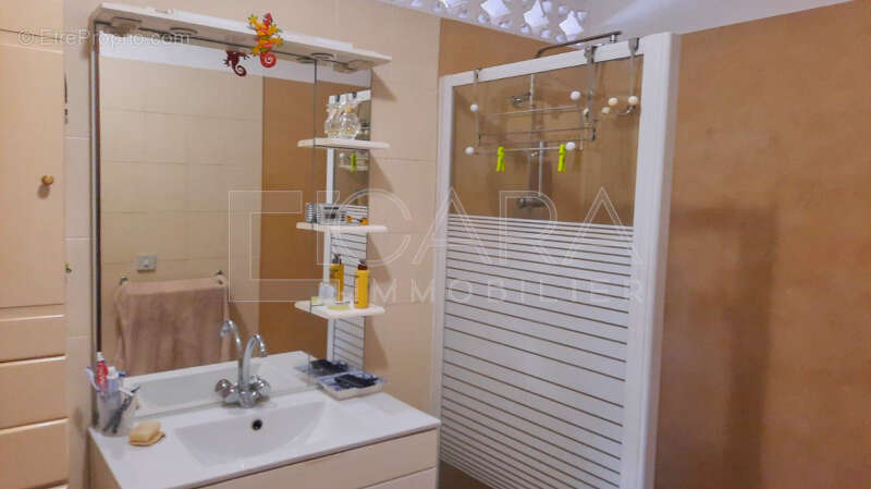 1_lzn - Maison à MACOURIA