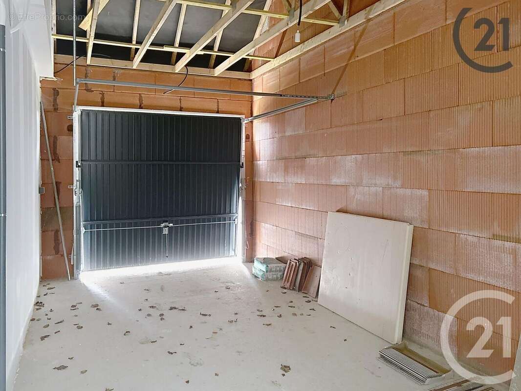 Maison à MESNIL-SAINT-PERE