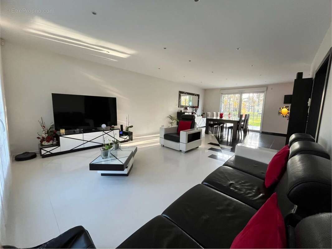 Maison à ORMESSON-SUR-MARNE