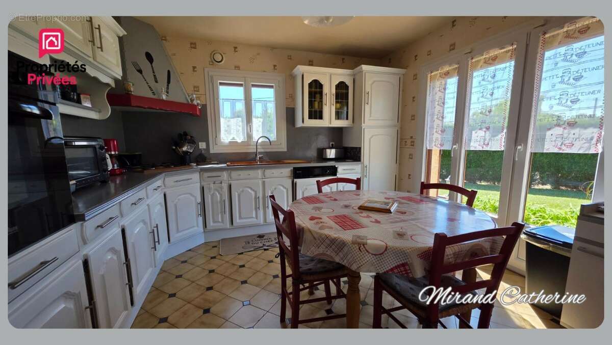 Maison familiale 4 chambres - Sous-sol total - Terrain 1 600 m² - Charmont-sous-Barbuise - photo 7