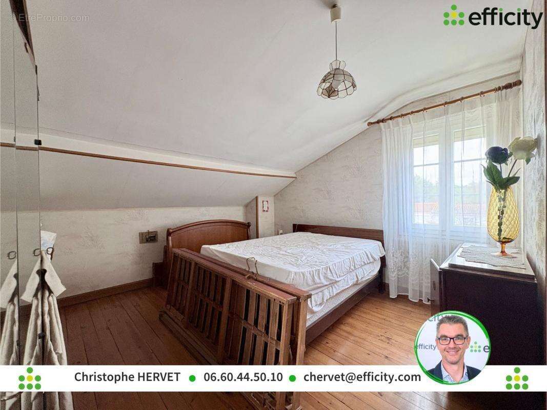 Maison à RUELLE-SUR-TOUVRE