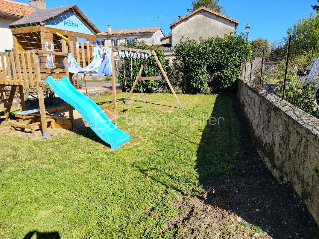  Maison familiale rénovée – 8 pièces – 150 m² – Secteur calme - photo 3