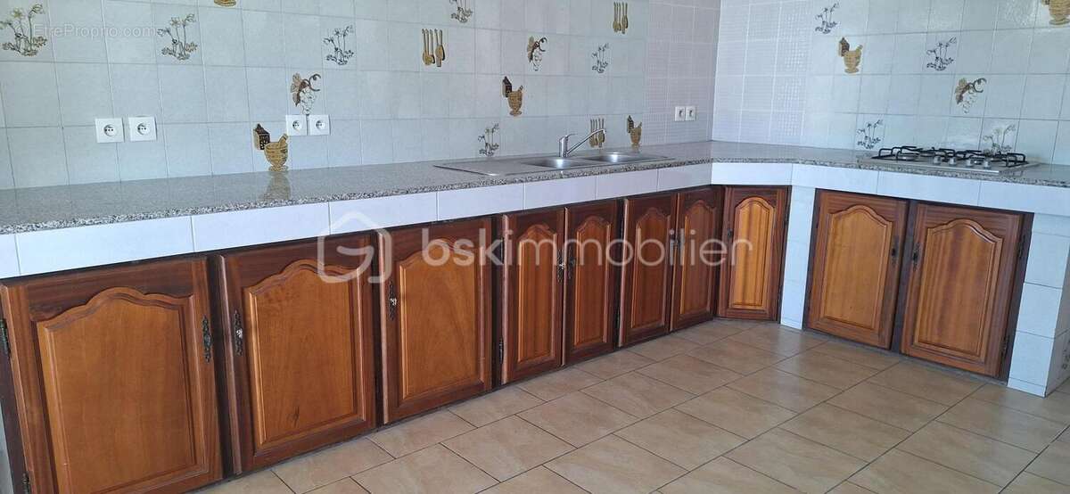 Ensemble immobilier à fort potentiel – Maison avec appartement indépendant et terrain constructible – Saint-André (Cambuston) - photo 7