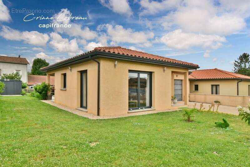 Maison à VONNAS