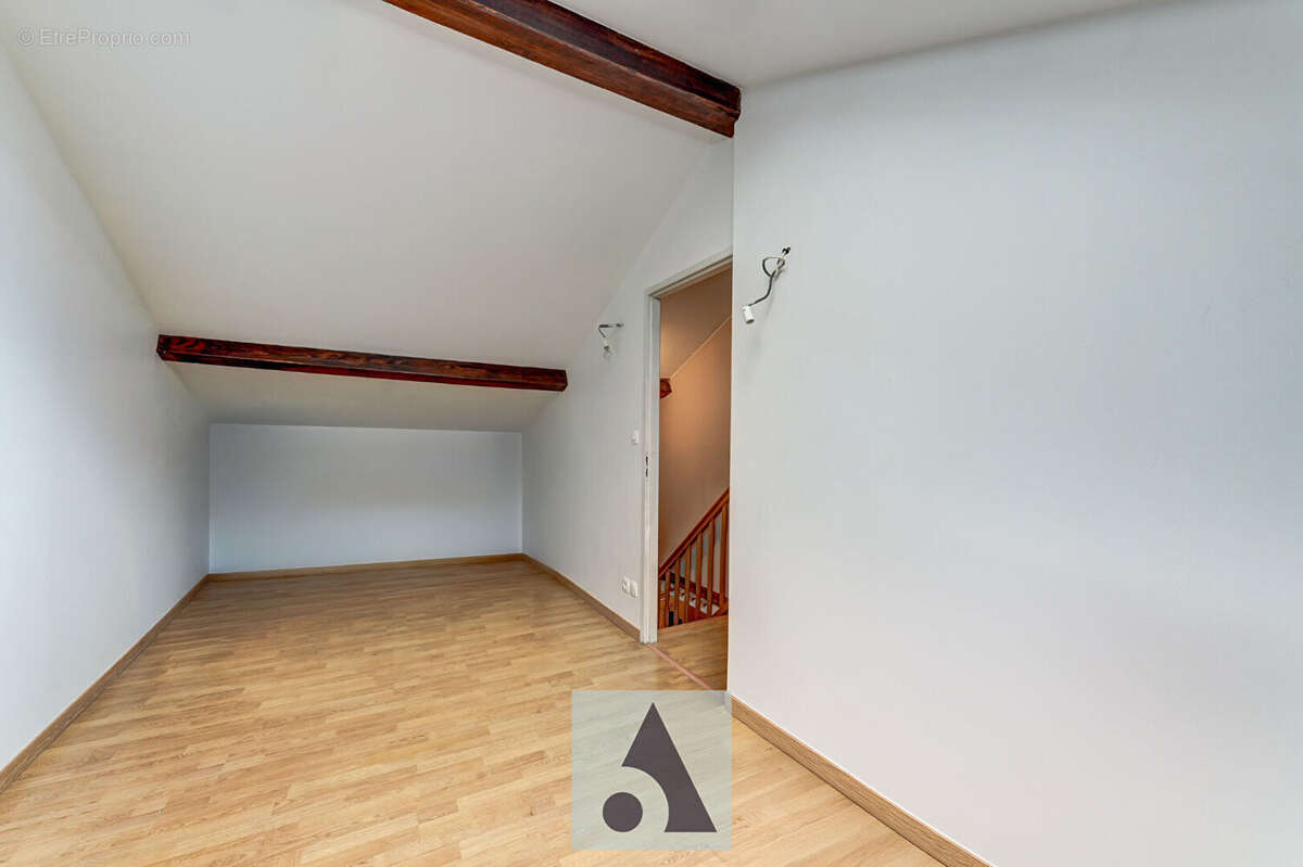 Maison à LYON-8E