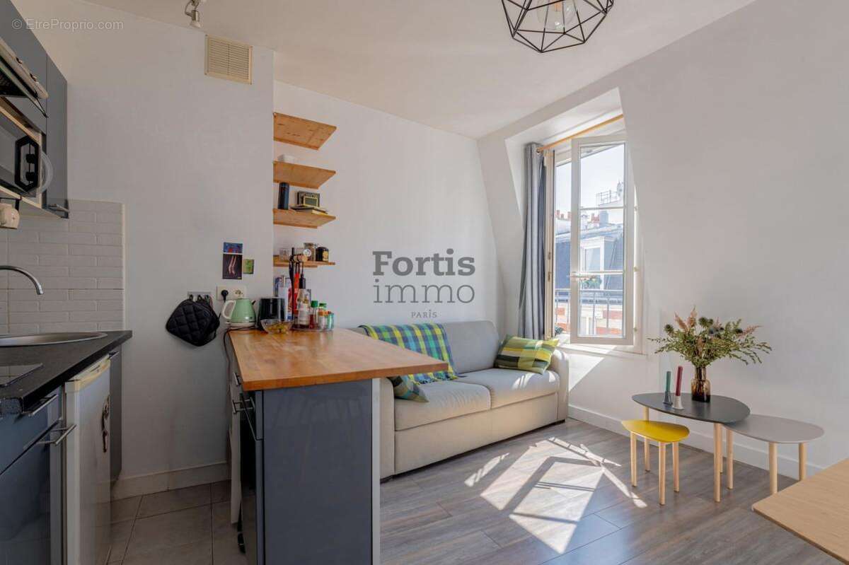 Appartement à PARIS-18E