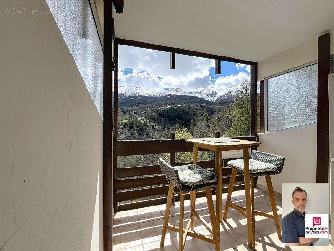 Appartement à ENCHASTRAYES