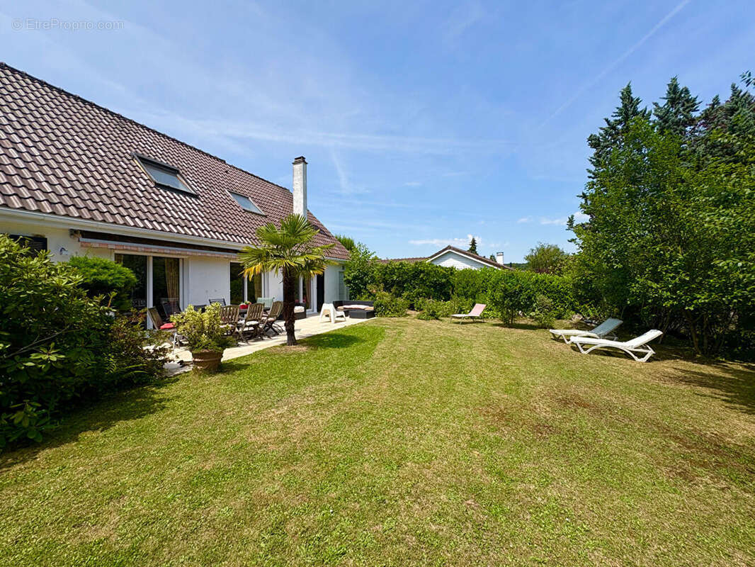 Maison à PLAISIR