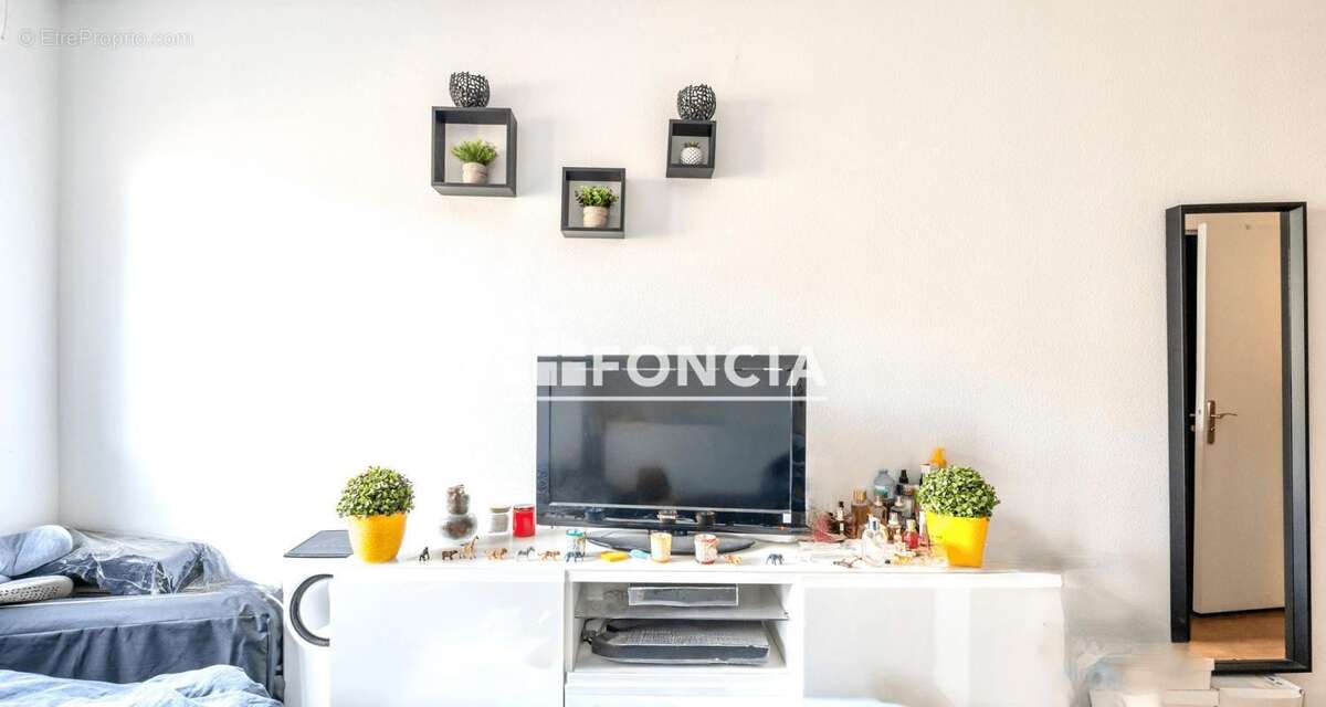 Appartement à VILLENEUVE-LA-GARENNE