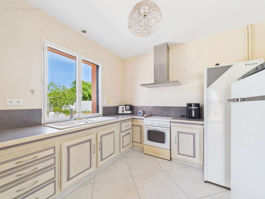 Maison 191 m² à Aiffres  - photo 5