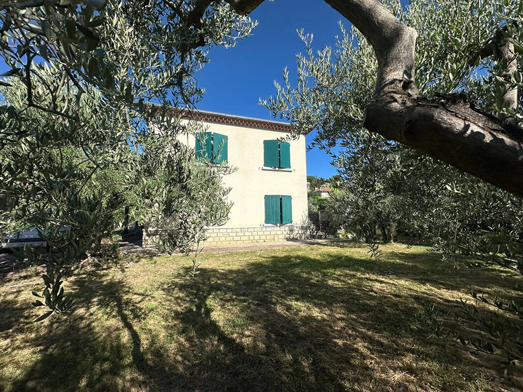 Maison à PEYRUIS