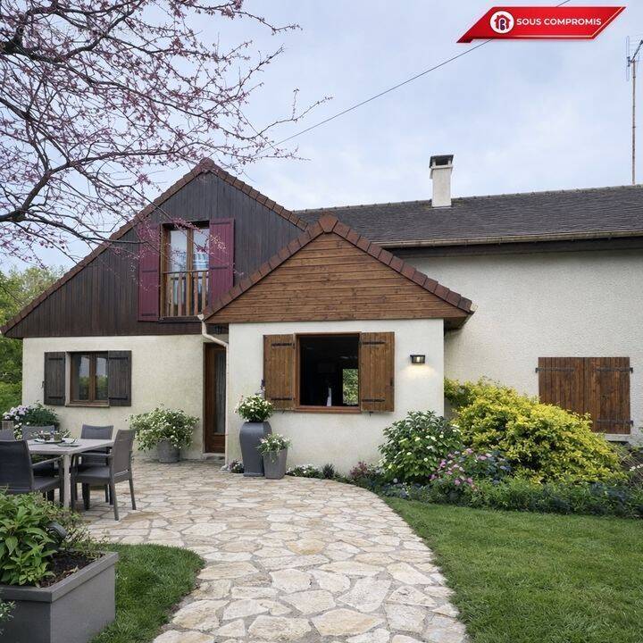 Maison à CHALO-SAINT-MARS