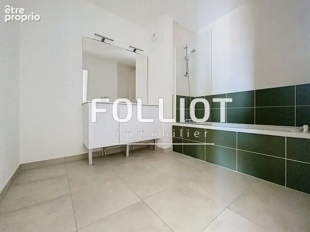 A VENDRE- Appartement 4 pièces Fougères - terrasse - photo 13