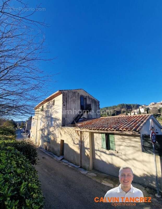 Appartement à SAINT-BRES