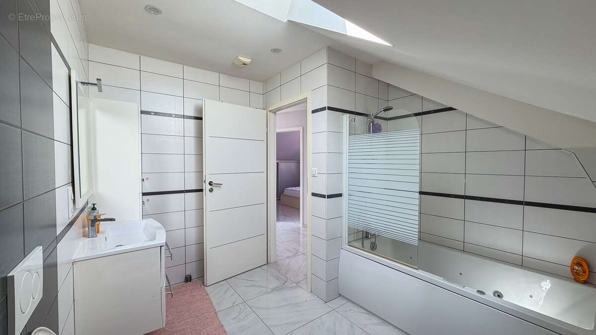 Appartement à VILLERS-LE-LAC