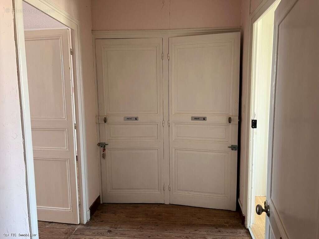 Maison à CELLEFROUIN