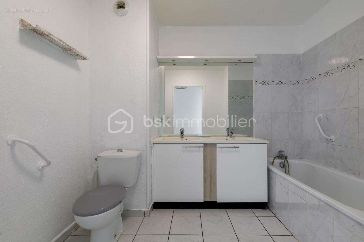 Appartement à DECINES-CHARPIEU