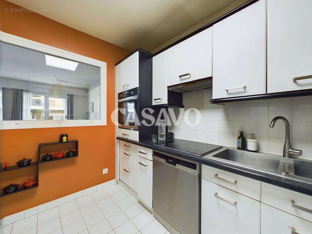 Appartement à PARIS-15E