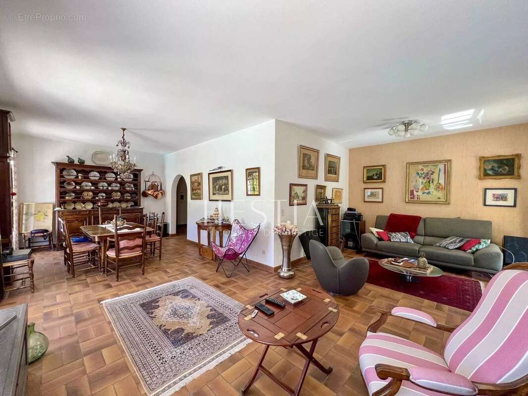 Maison à SAINT-JORIOZ