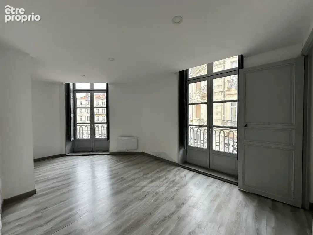 Emplacement exceptionnel - baisse de prix - superbe immeuble de rapport - photo 6
