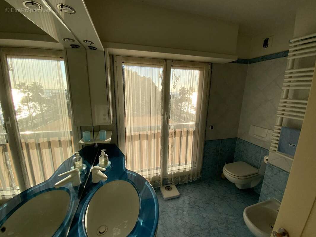 Appartement à MENTON