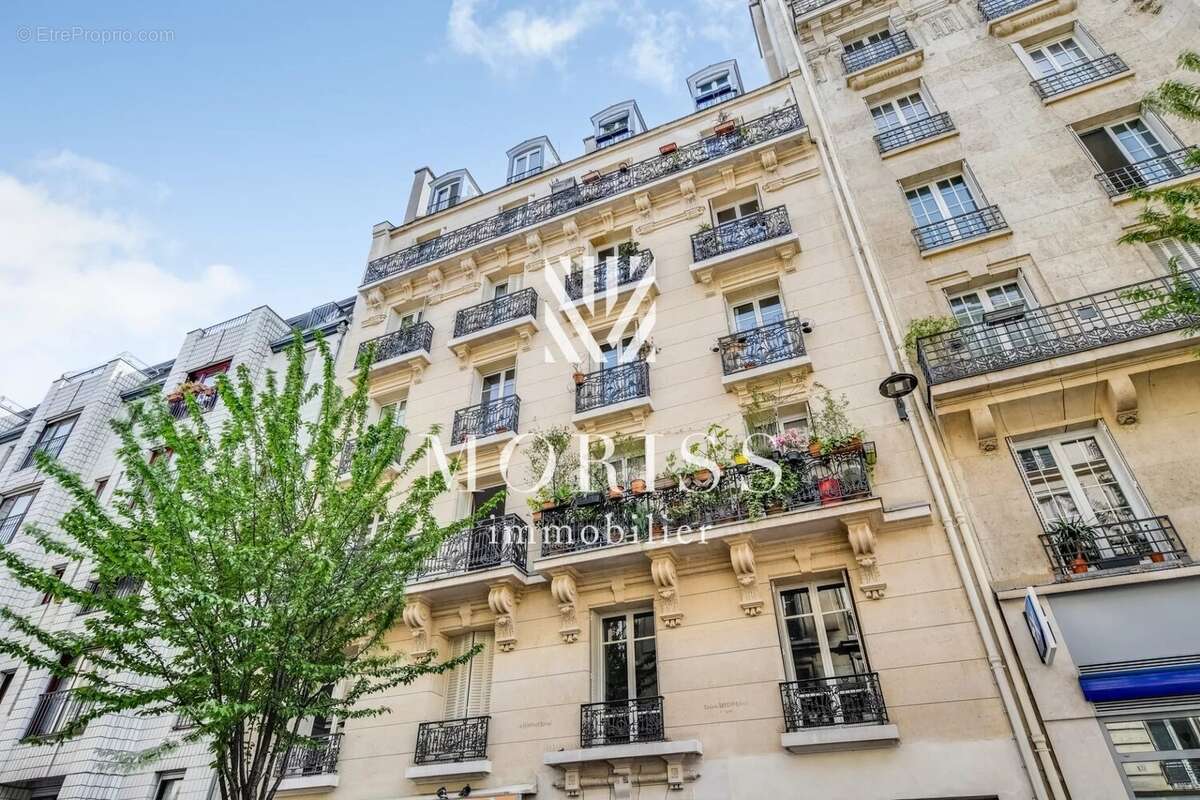 Appartement à PARIS-18E