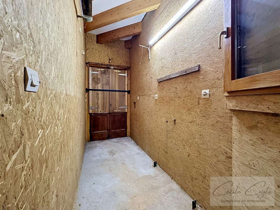 LA TRONCHE, Proche Hôpital, Maison familiale avec 5 chambres - photo 13