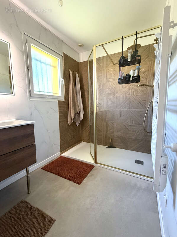 Maison 90 m2   La Meyze (87800)   Très bon état - photo 10