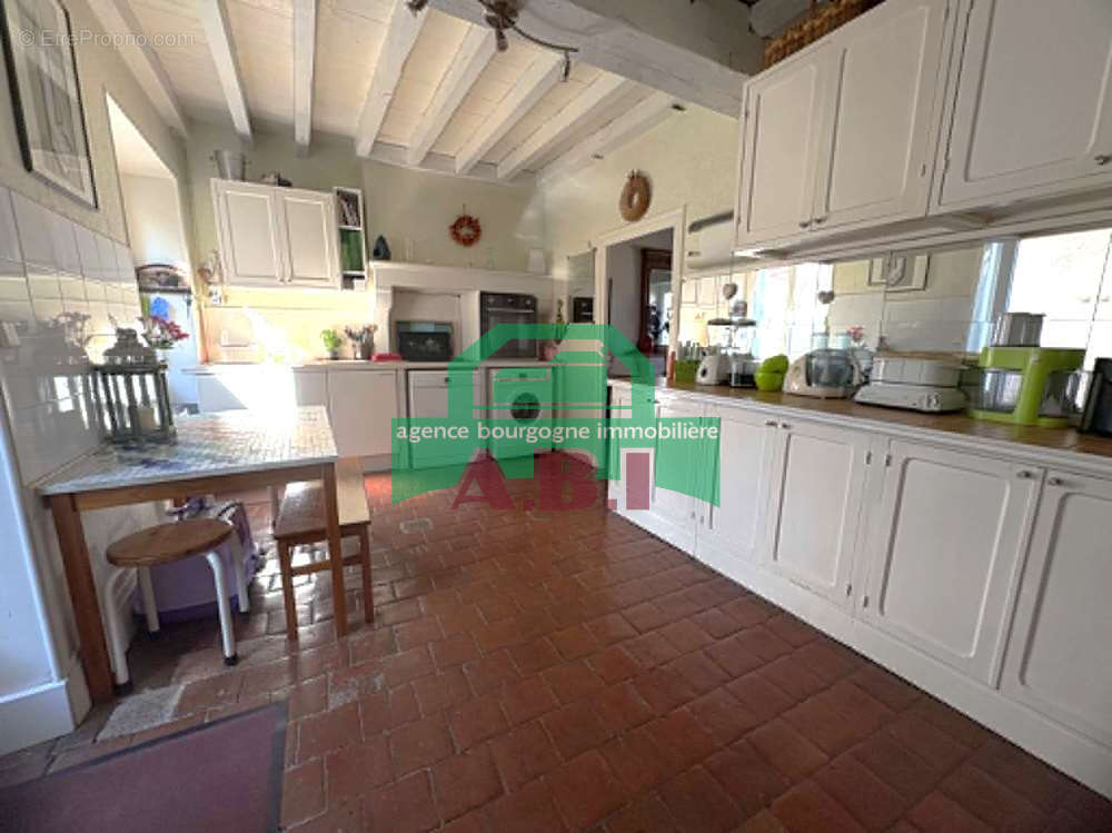 58, 6mns de Brinon et 15mns Prémery et Varzy - Propriété avec cachet ancien préservé d'env 183m2 hab sur 1421m - photo 6