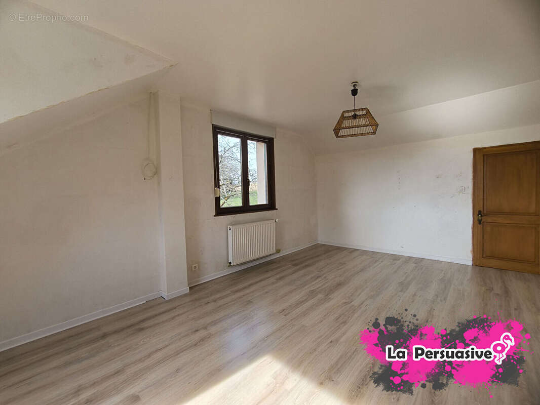 Maison à FOUGEROLLES