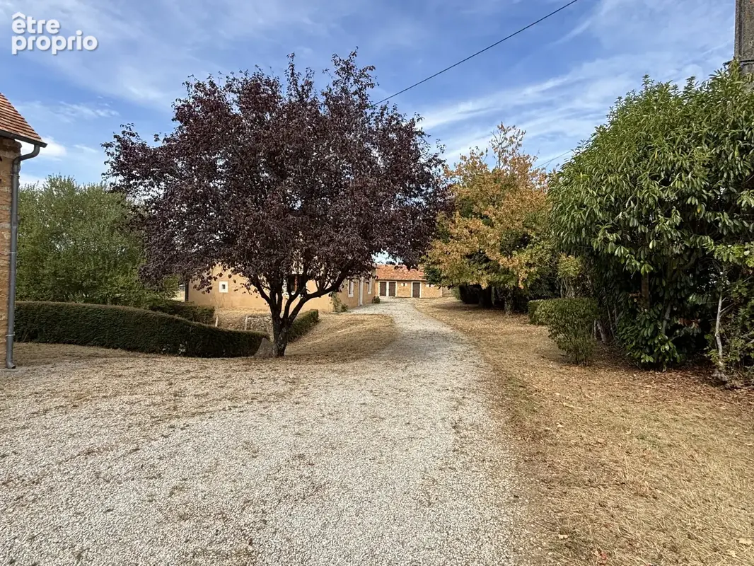 Maison à TUFFE