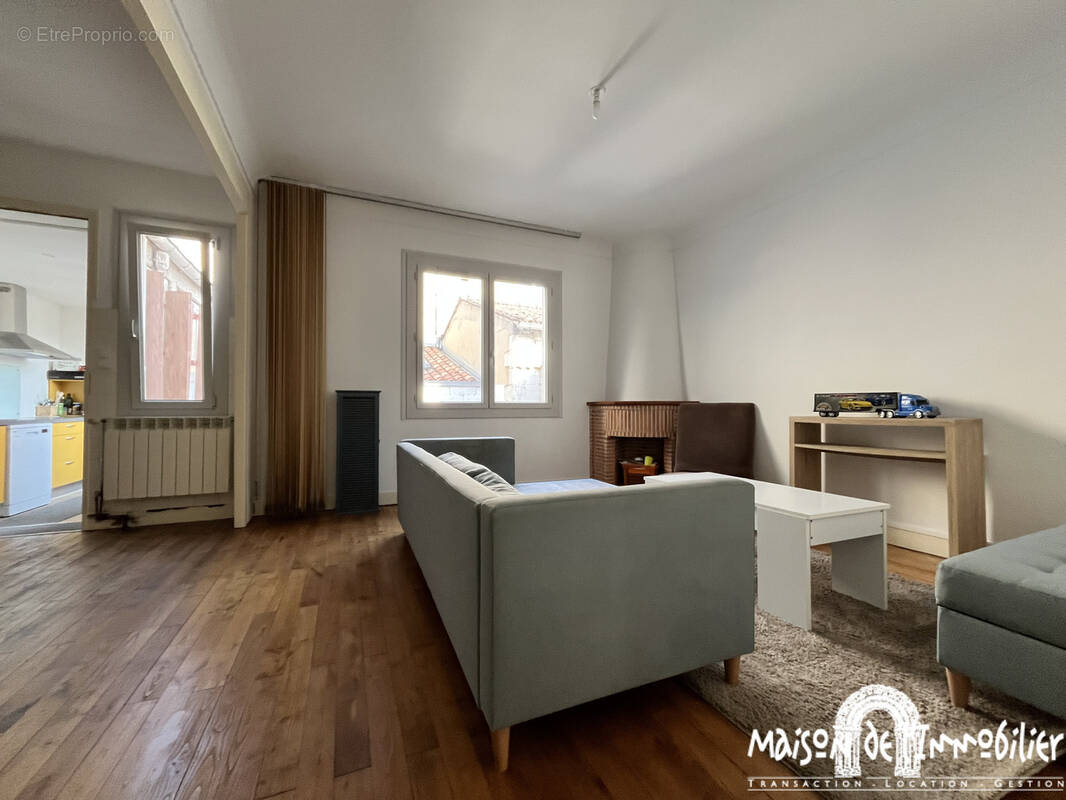 Maison à COGNAC