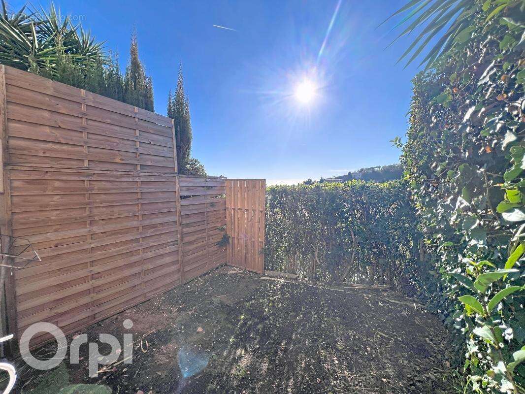 Appartement à VILLENEUVE-LOUBET