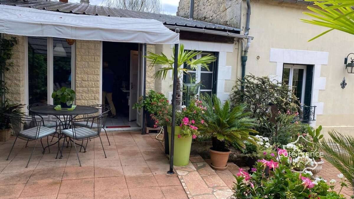 Maison à CHACRISE