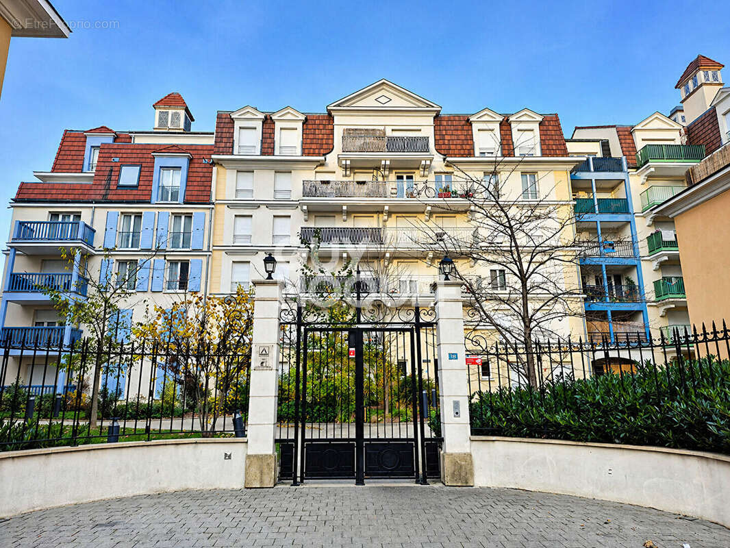 Appartement à LE BLANC-MESNIL