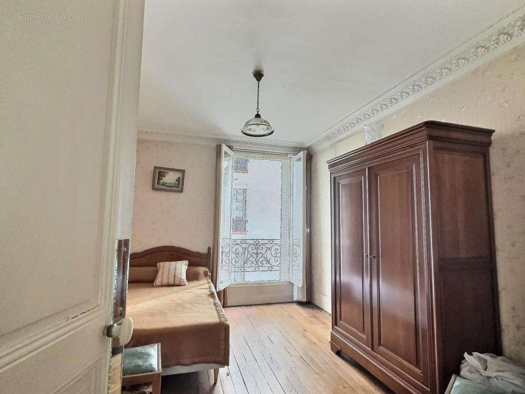 Appartement à ISSY-LES-MOULINEAUX