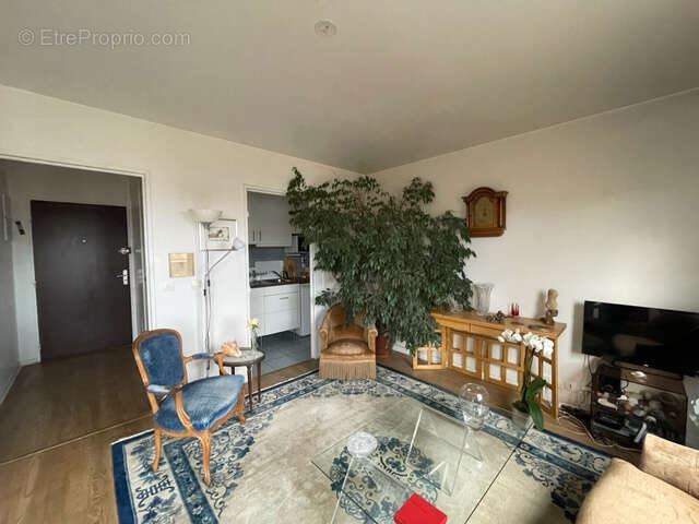  Residence services pour seniors - Rueil Malmaison - VENTE STUDIO LOUE - photo 3