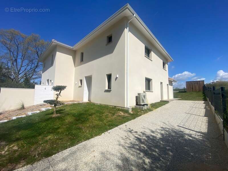 Maison à ARTIGUES-PRES-BORDEAUX