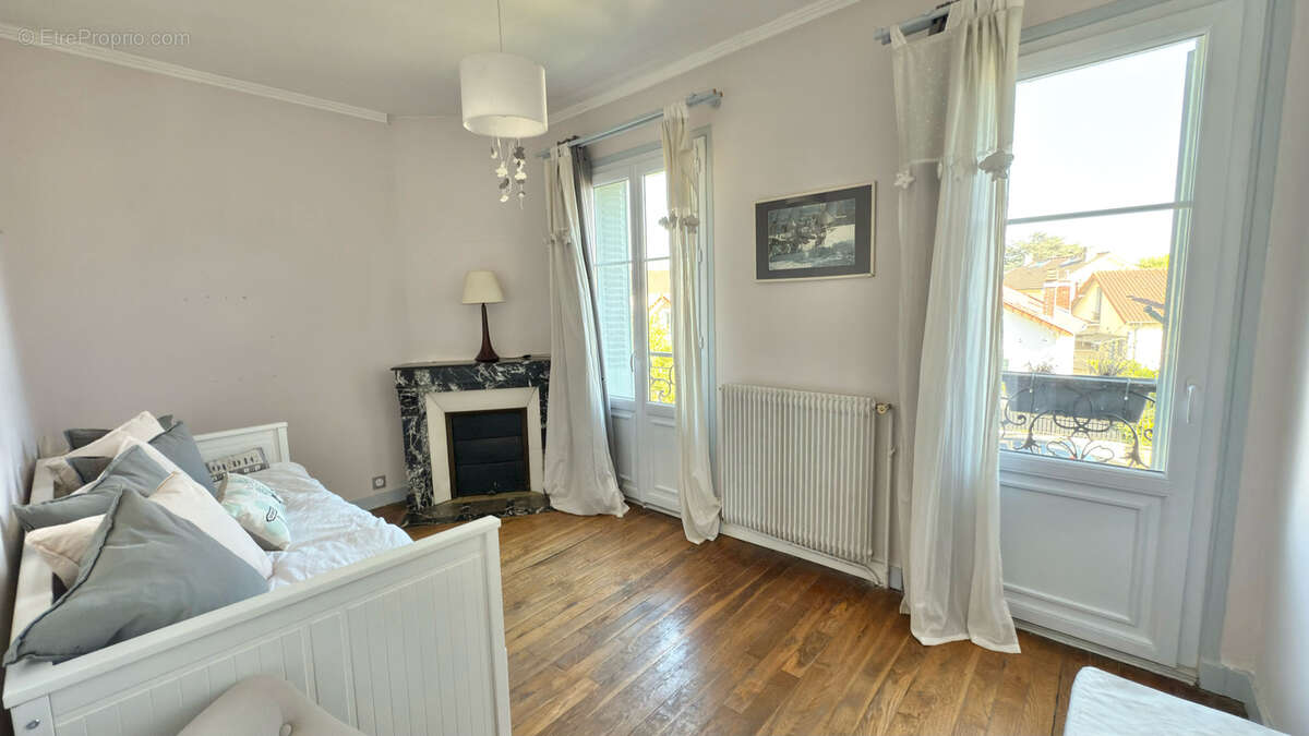 Maison à SAINT-GRATIEN