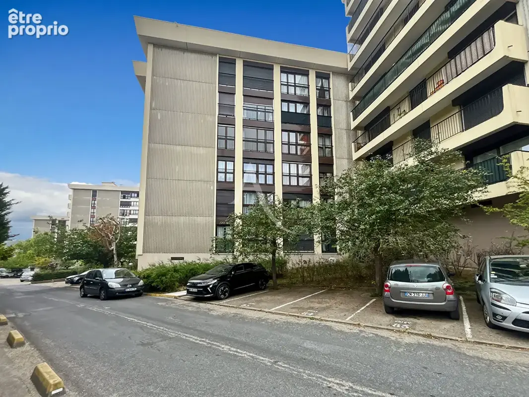 Appartement à LES MUREAUX