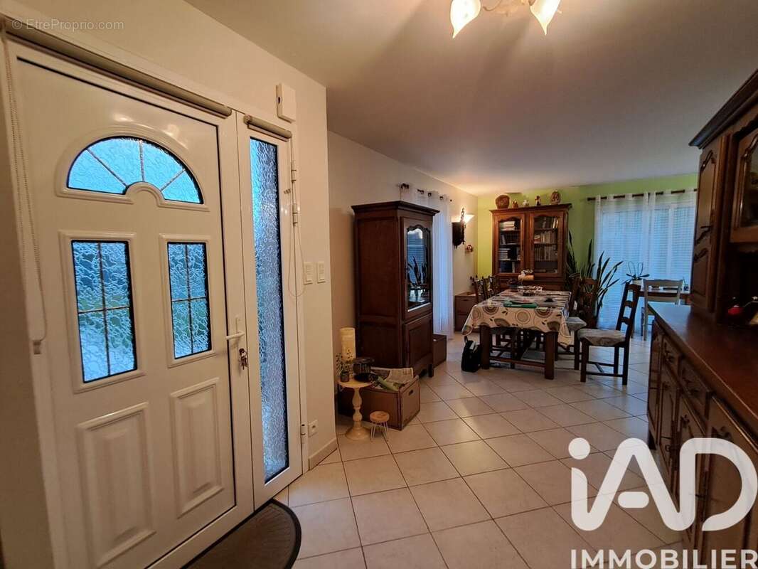 Photo 3 - Maison à GENNETON