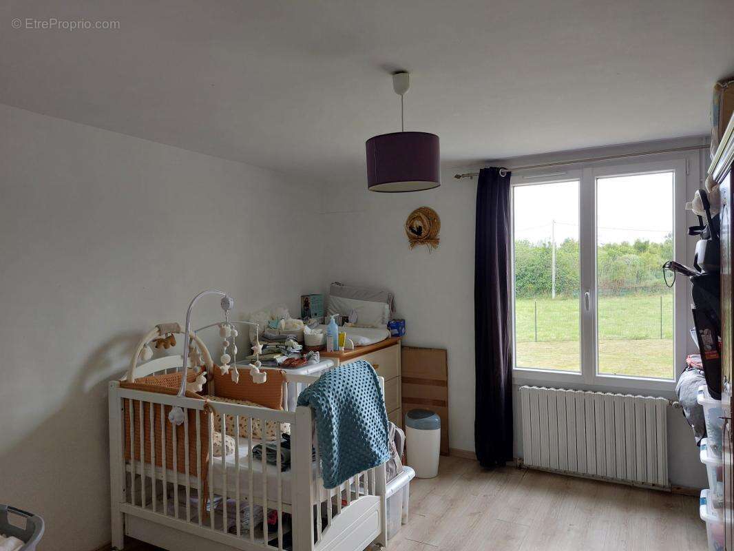 Maison à YVRE-L'EVEQUE