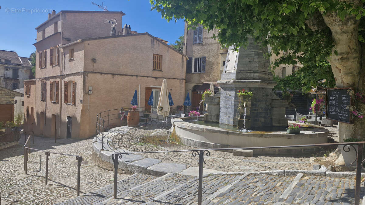 Appartement à CORTE