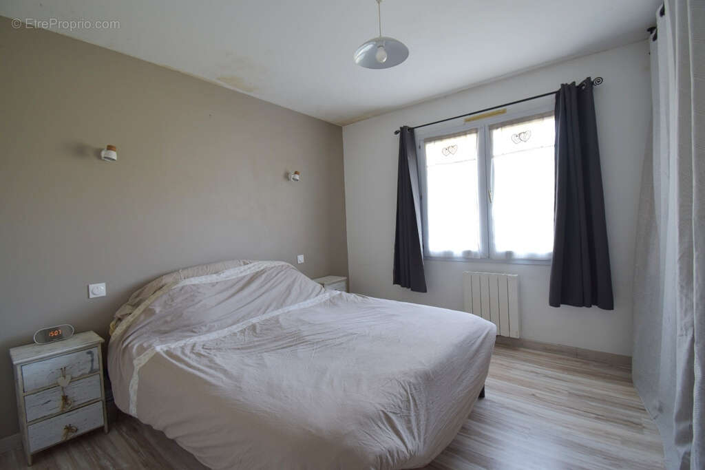 Maison Les Sables d'Olonne 5 pièces 129m2 + T2 45 m2 - photo 7