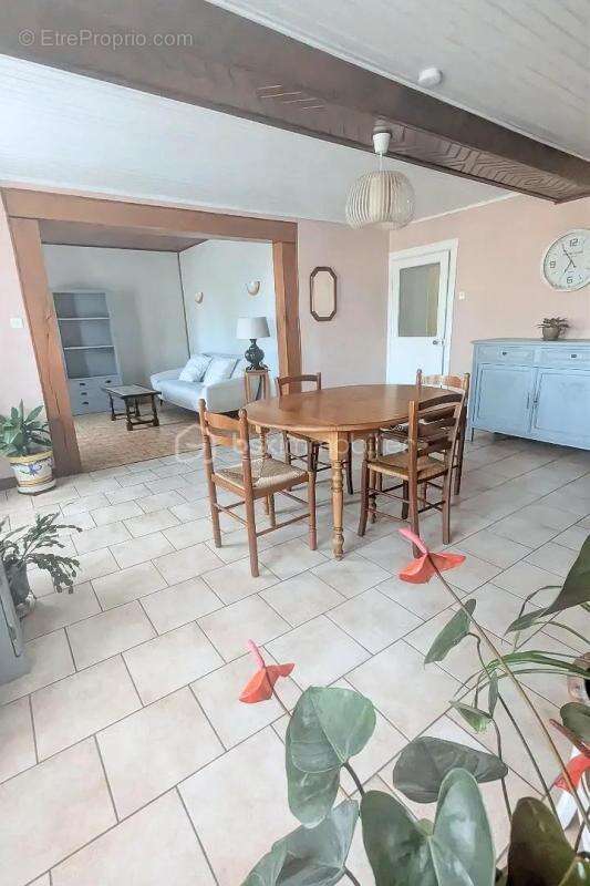 Maison à SEGRE
