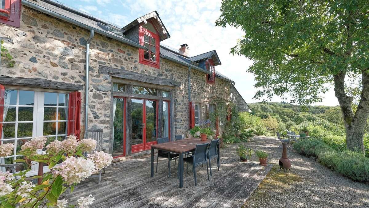 Maison à VILLAPOURCON