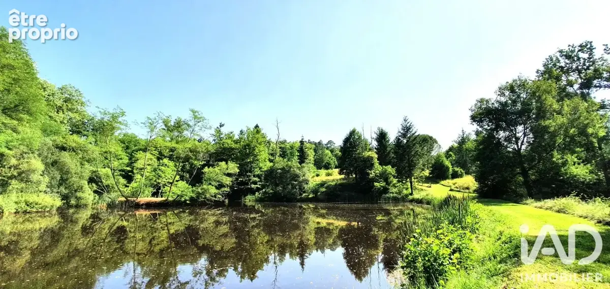 Terrain 12820 m² à Brive-La-Gaillarde · 107 000 €