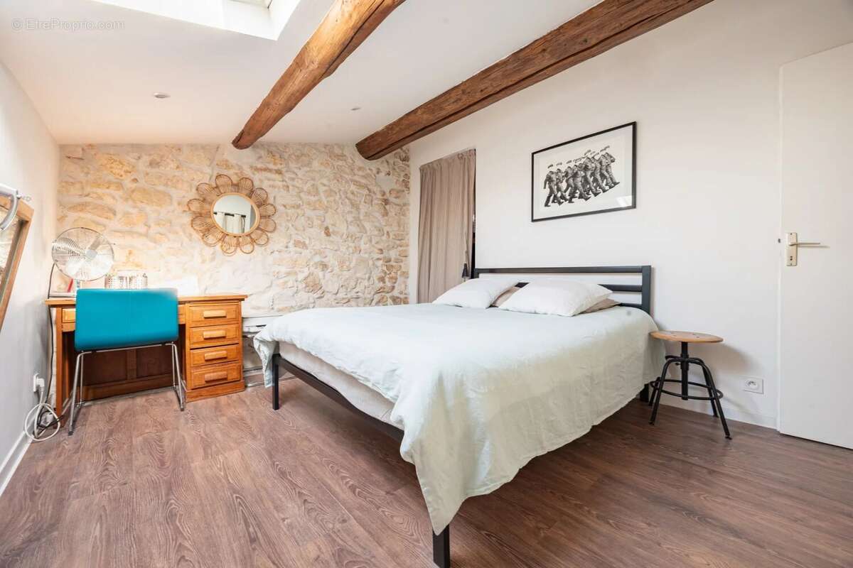 Appartement à MARSEILLE-6E