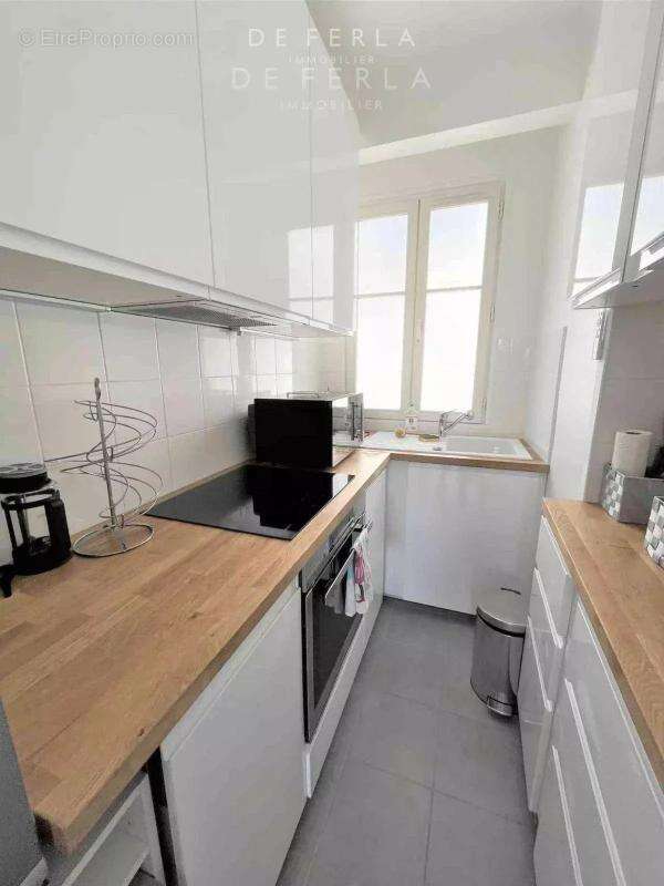 Appartement à PARIS-15E