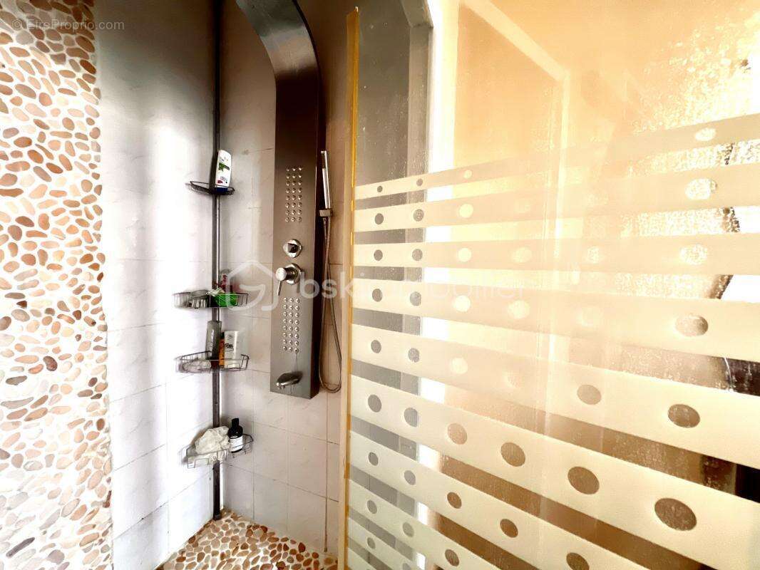 Maison à LA VILLEDIEU-DU-CLAIN